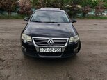 Volkswagen Passat-1