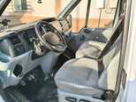 Ford Transit-11
