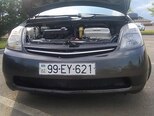 Toyota Prius-5