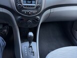 Hyundai Accent-10