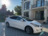 Hyundai Elantra-2