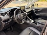 Toyota RAV4-9