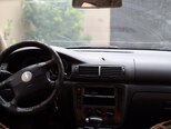Volkswagen Passat-4