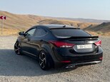 Hyundai Elantra-4