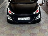 Hyundai Elantra-1