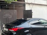 Hyundai Elantra-15