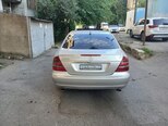 Mercedes E 320-8