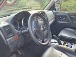 Mitsubishi Pajero-6