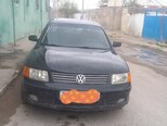 Volkswagen Passat-1