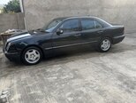 Mercedes E 320-8