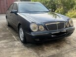 Mercedes E 320-1