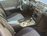 Mercedes E 320-6