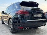 Porsche Cayenne Turbo S-3
