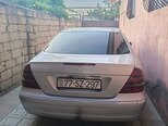 Mercedes E 200-2