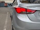 Hyundai Elantra-9
