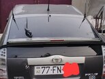 Toyota Prius-2