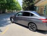 Nissan Sentra-6