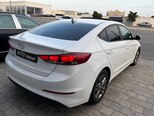 Hyundai Elantra-5