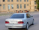 Mercedes E 270-4
