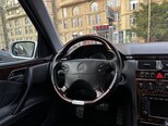 Mercedes E 270-12