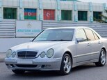 Mercedes E 270-1