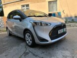 Toyota Sienta-7