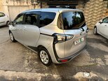 Toyota Sienta-5
