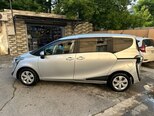 Toyota Sienta-4