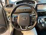 Toyota Sienta-19