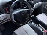 Hyundai Accent-12