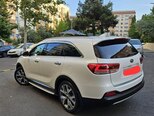 Kia Sorento-4