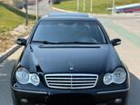 Mercedes C 200-1