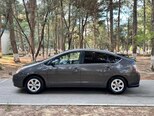 Toyota Prius-11