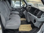 Ford Transit-11