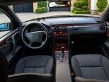 Mercedes E 240-3