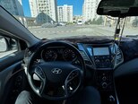 Hyundai Elantra-8