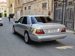Mercedes E 220-4