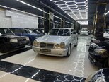 Mercedes E 220 d-6