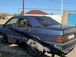Mercedes 190-4