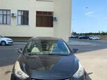 Hyundai Elantra-1