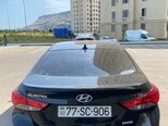 Hyundai Elantra-2