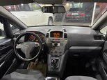 Opel Zafira-10