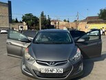 Hyundai Elantra-2