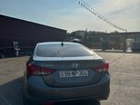 Hyundai Elantra-5