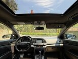 Hyundai Elantra-13