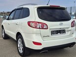 Hyundai Santa Fe-5