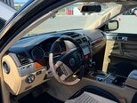 Volkswagen Touareg-8