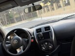 Nissan March-6