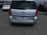 Opel Zafira-5