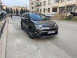 Toyota RAV4-12